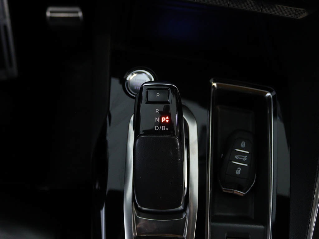 peugeot-3008-2020-hibrido-1598cc