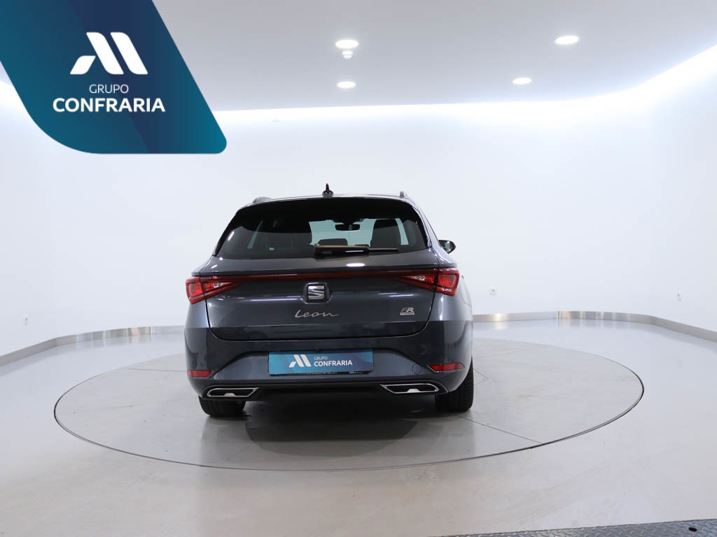 seat-leon-st-2025-hibrido-1498cc