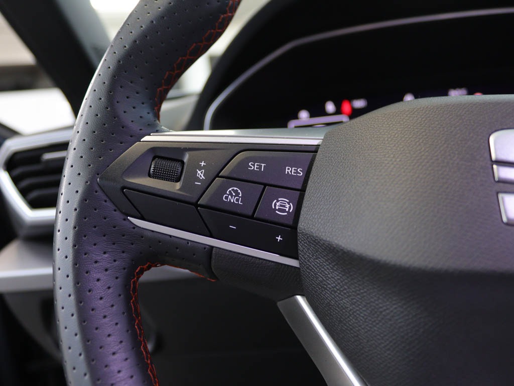 seat-leon-st-2025-hibrido-1498cc