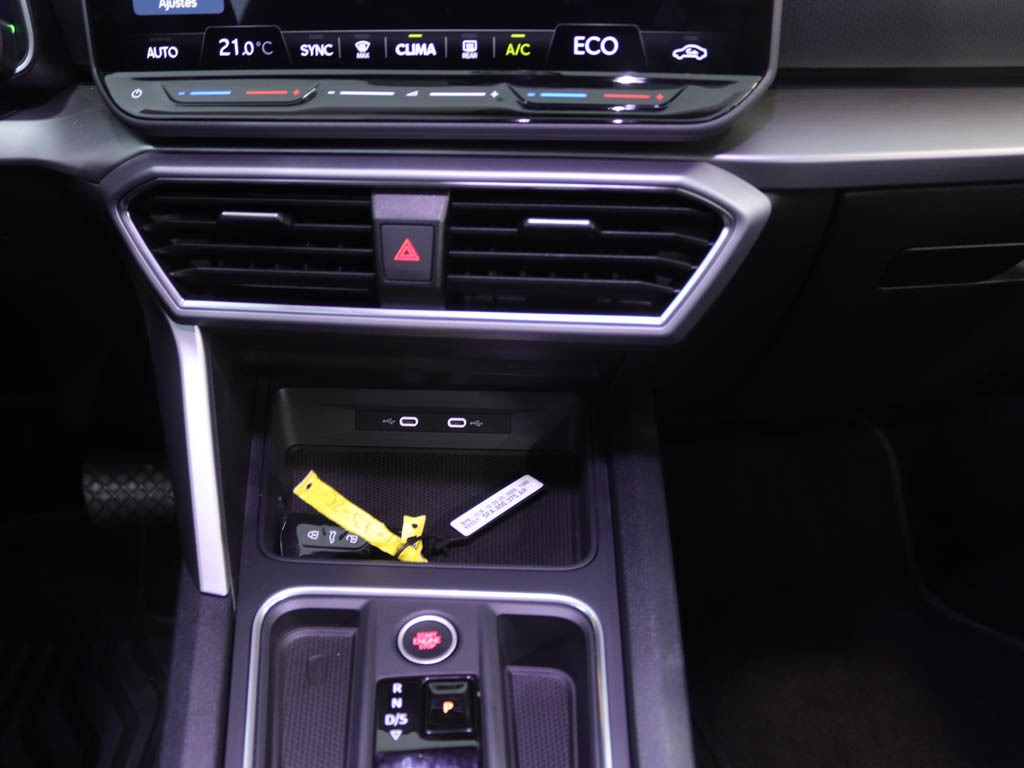 seat-leon-st-2025-hibrido-1498cc