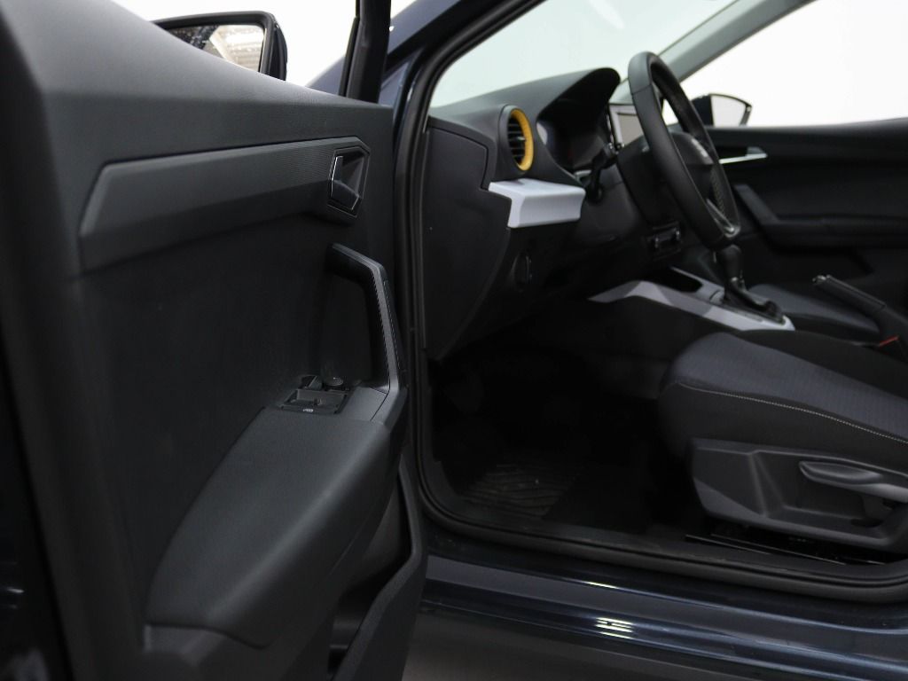 seat-arona-2025-gasolina-999cc