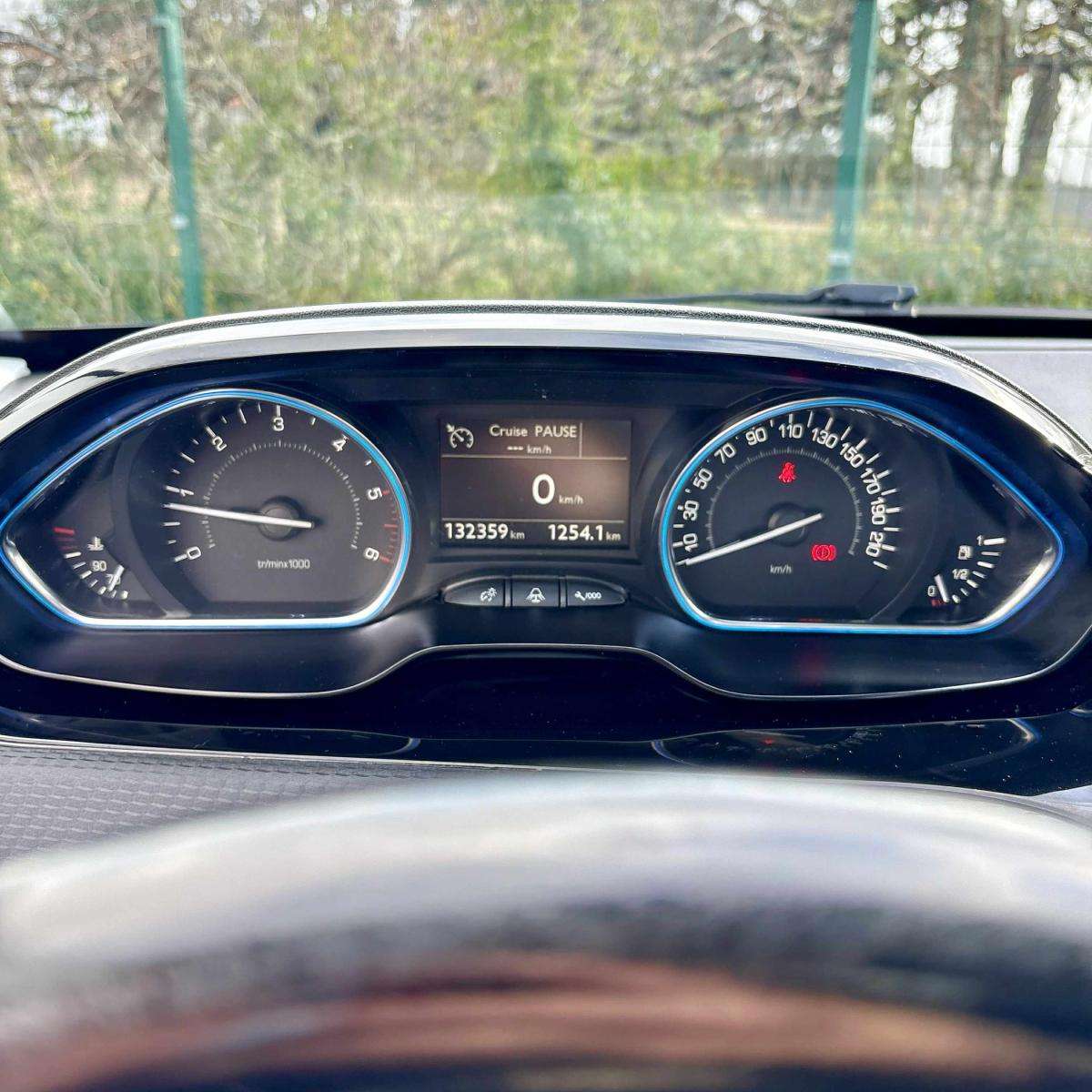 peugeot-2008-2019-diesel-1499cc