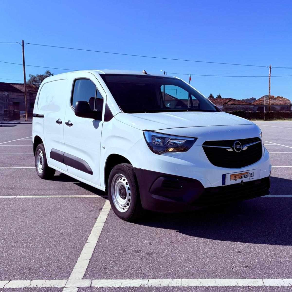 opel-combo-2023-diesel-1499cc