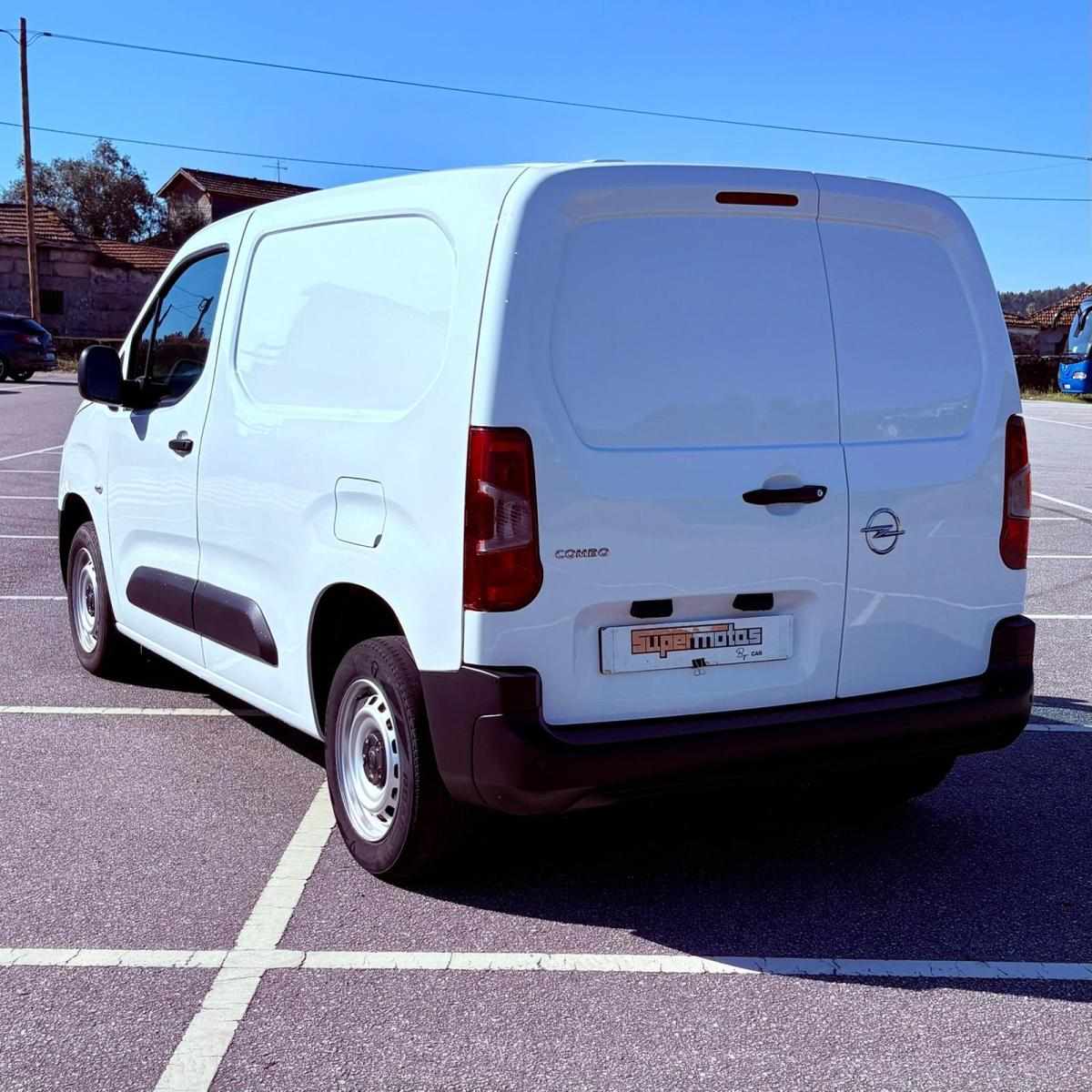 opel-combo-2023-diesel-1499cc