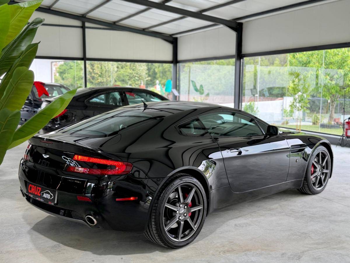 aston-martin-vantage-coupe-2007-gasolina-4282cc