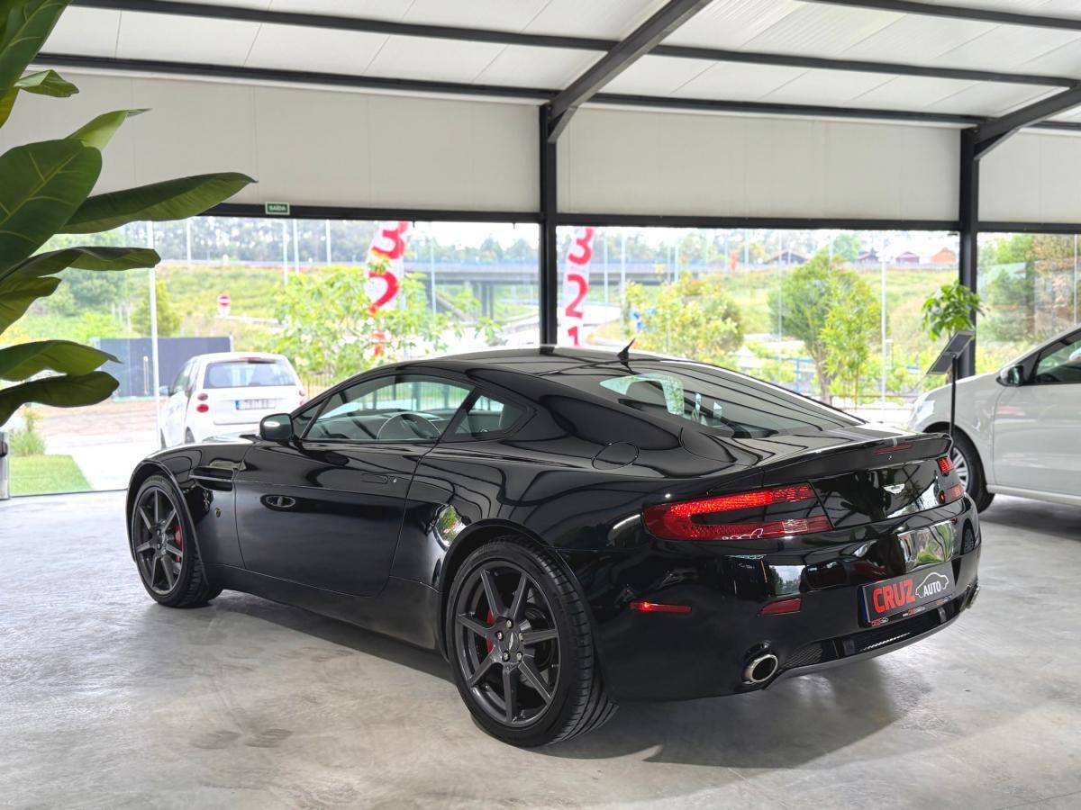aston-martin-vantage-coupe-2007-gasolina-4282cc