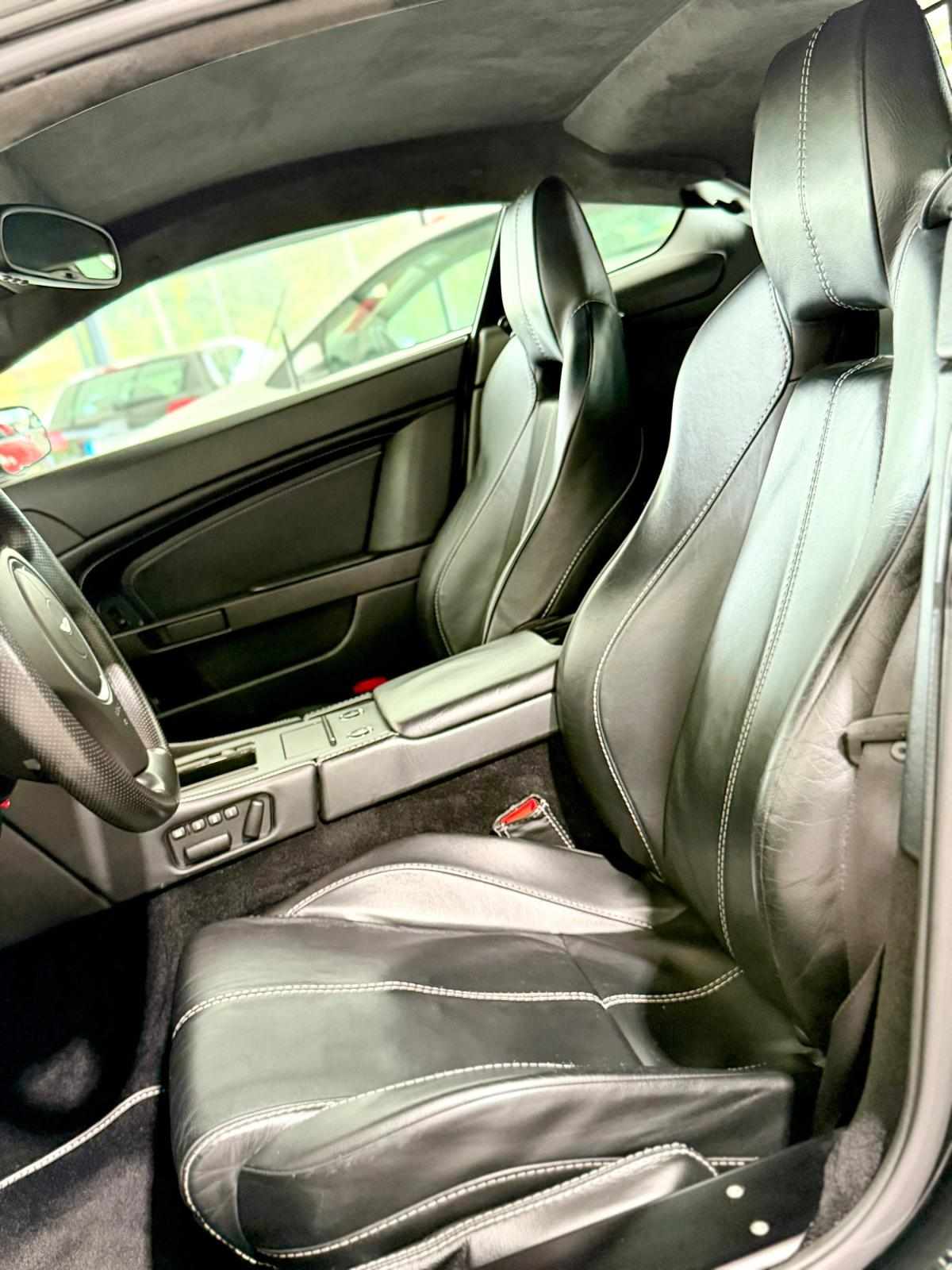 aston-martin-vantage-coupe-2007-gasolina-4282cc