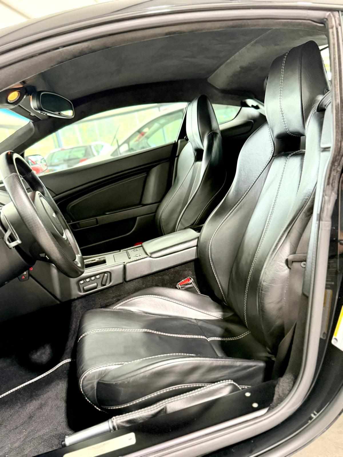 aston-martin-vantage-coupe-2007-gasolina-4282cc