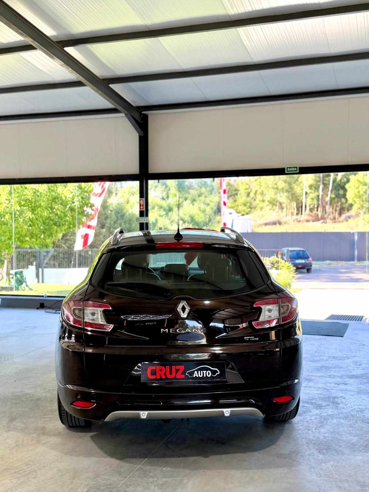 renault-megane-sport-tourer-2013-diesel-1461cc