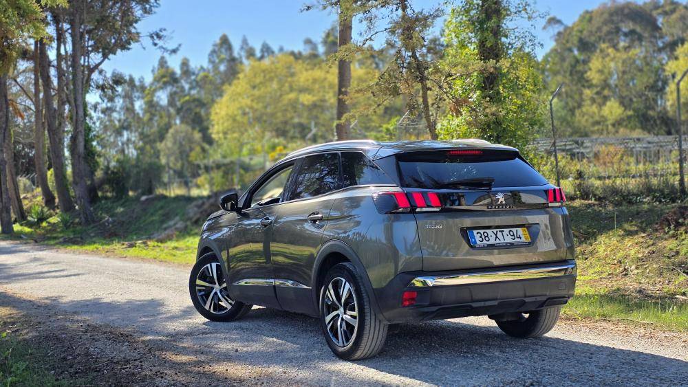 peugeot-3008-2019-diesel-1499cc