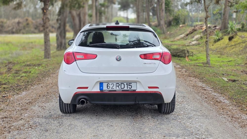 alfa-romeo-giulietta-2016-diesel-1598cc