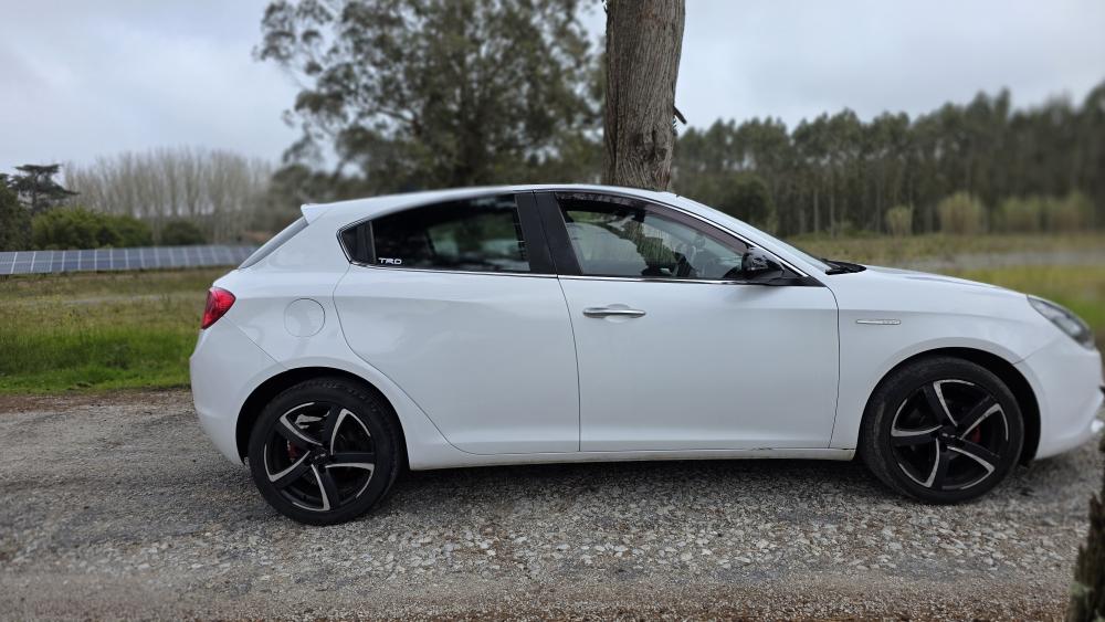 alfa-romeo-giulietta-2016-diesel-1598cc