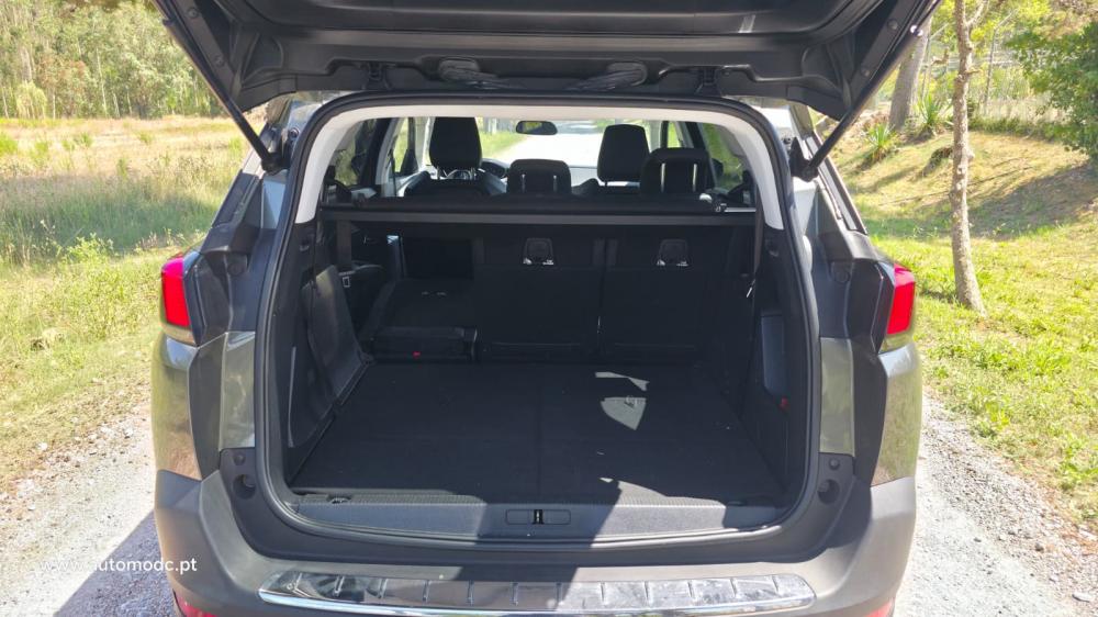 peugeot-5008-2019-diesel-1499cc