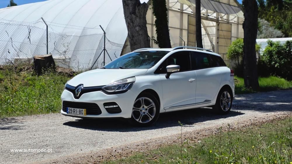 renault-clio-sport-tourer-2016-diesel-1461cc