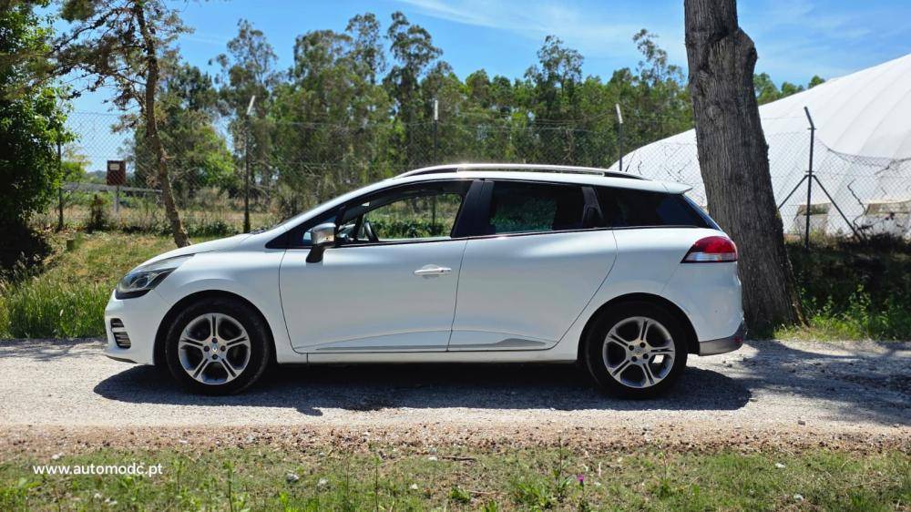 renault-clio-sport-tourer-2016-diesel-1461cc