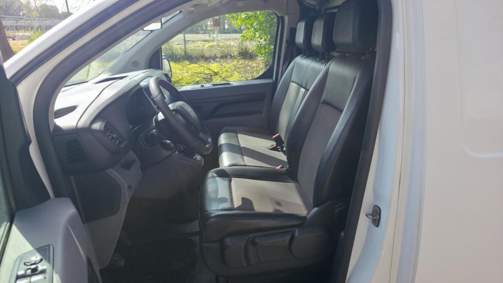 peugeot-expert-2019-diesel-1560cc