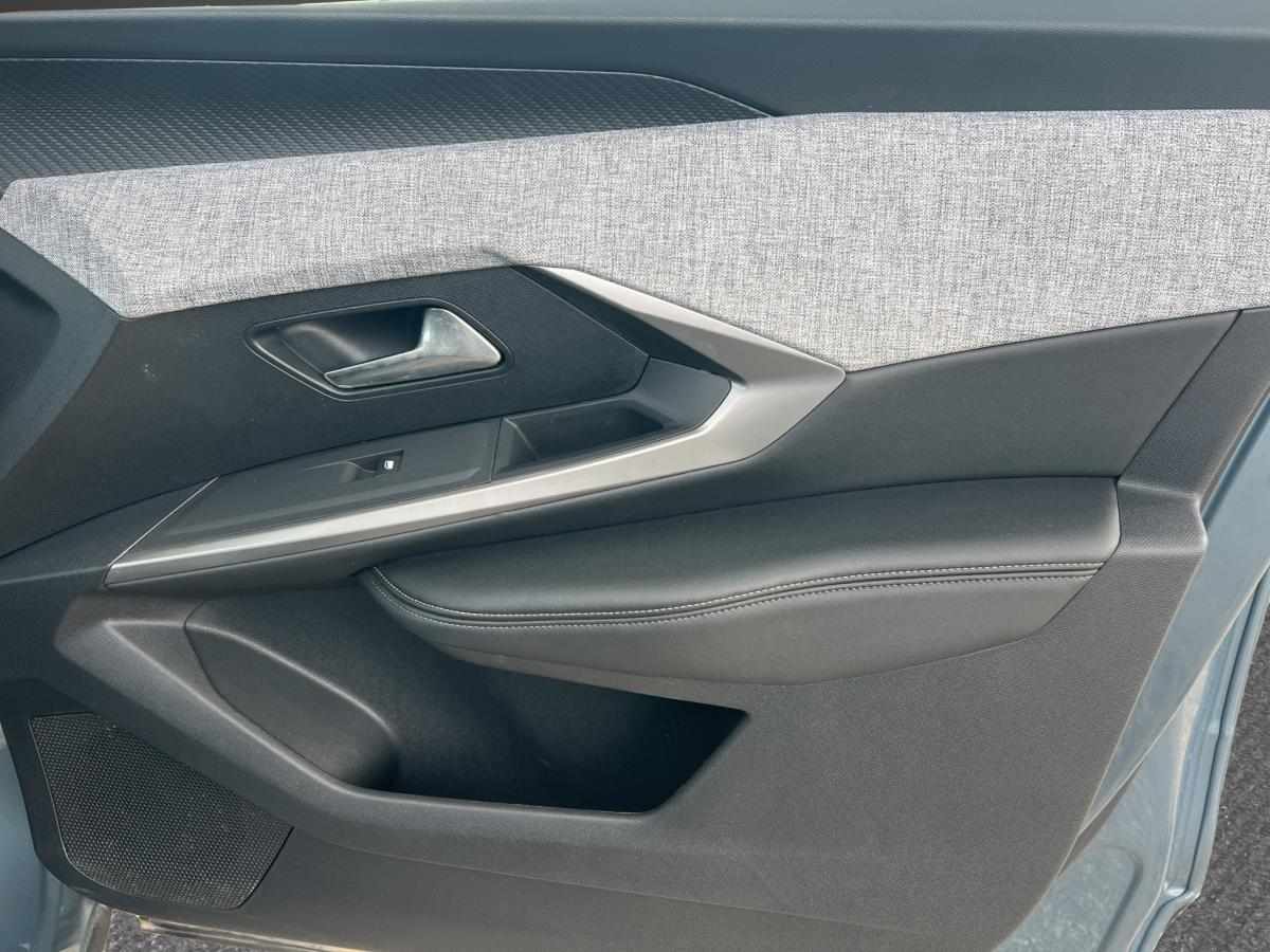 peugeot-5008-1-2-puretech-2025-gasolina-1199cc
