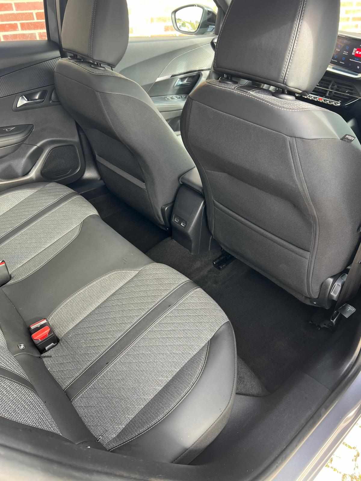 peugeot-2008-1-2-puretech-2024-gasolina-1199cc
