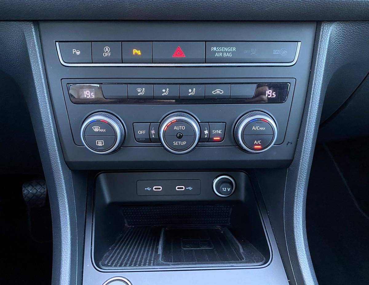 seat-ateca-2023-gasolina-999cc