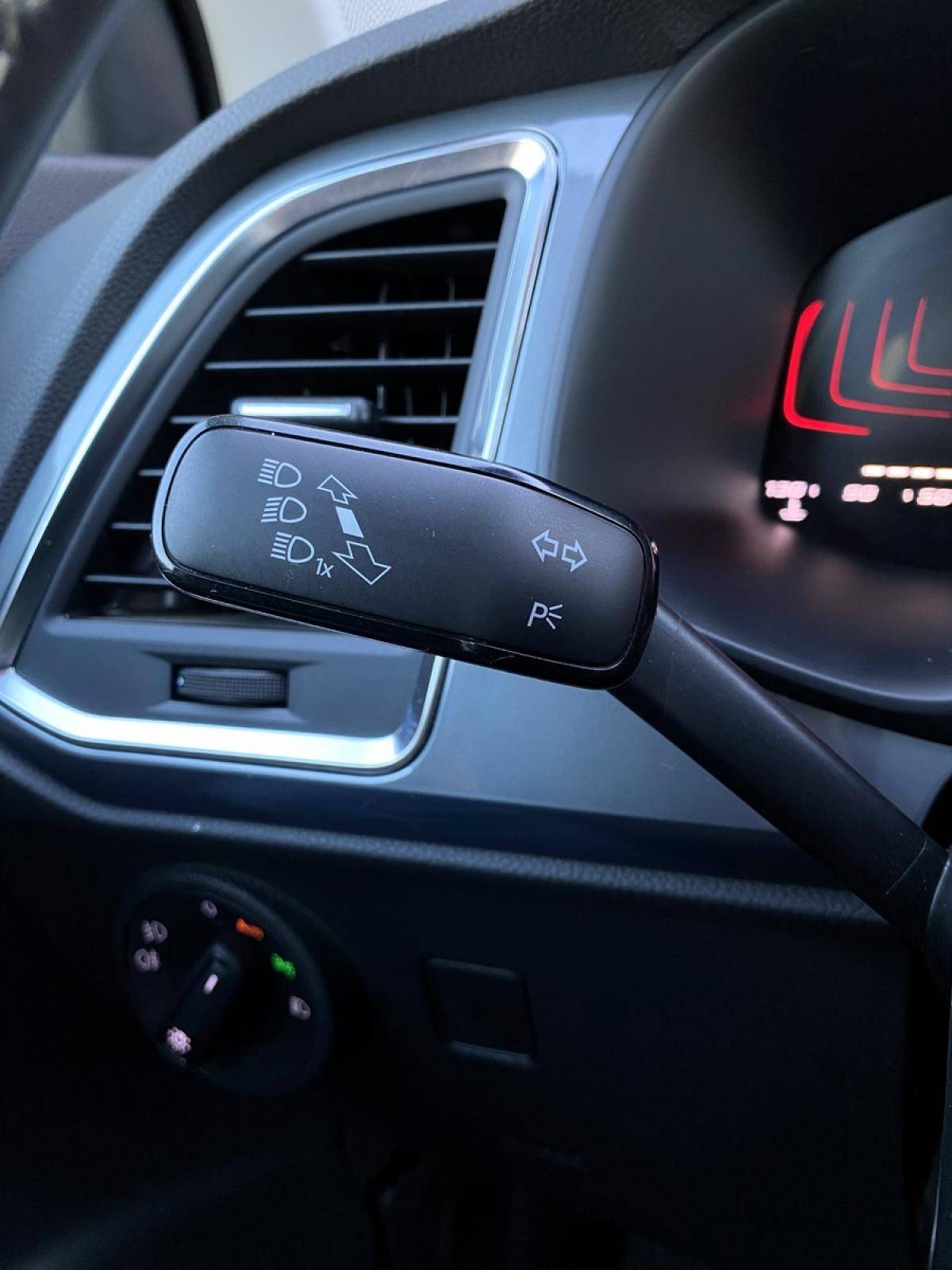 seat-ateca-2023-gasolina-999cc