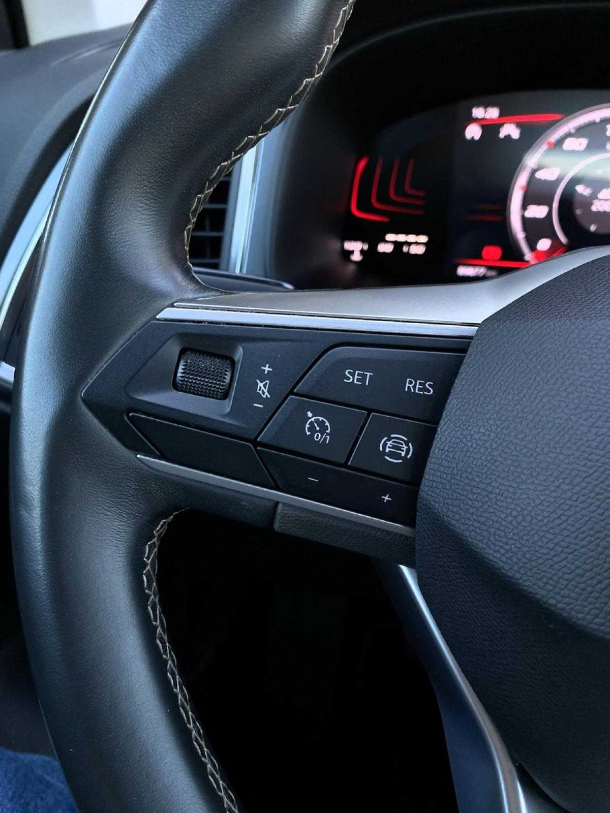 seat-ateca-2023-gasolina-999cc