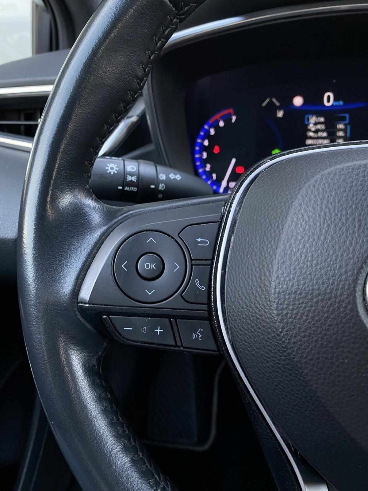 toyota-corolla-2021-hibrido-a-gasolina-1798cc