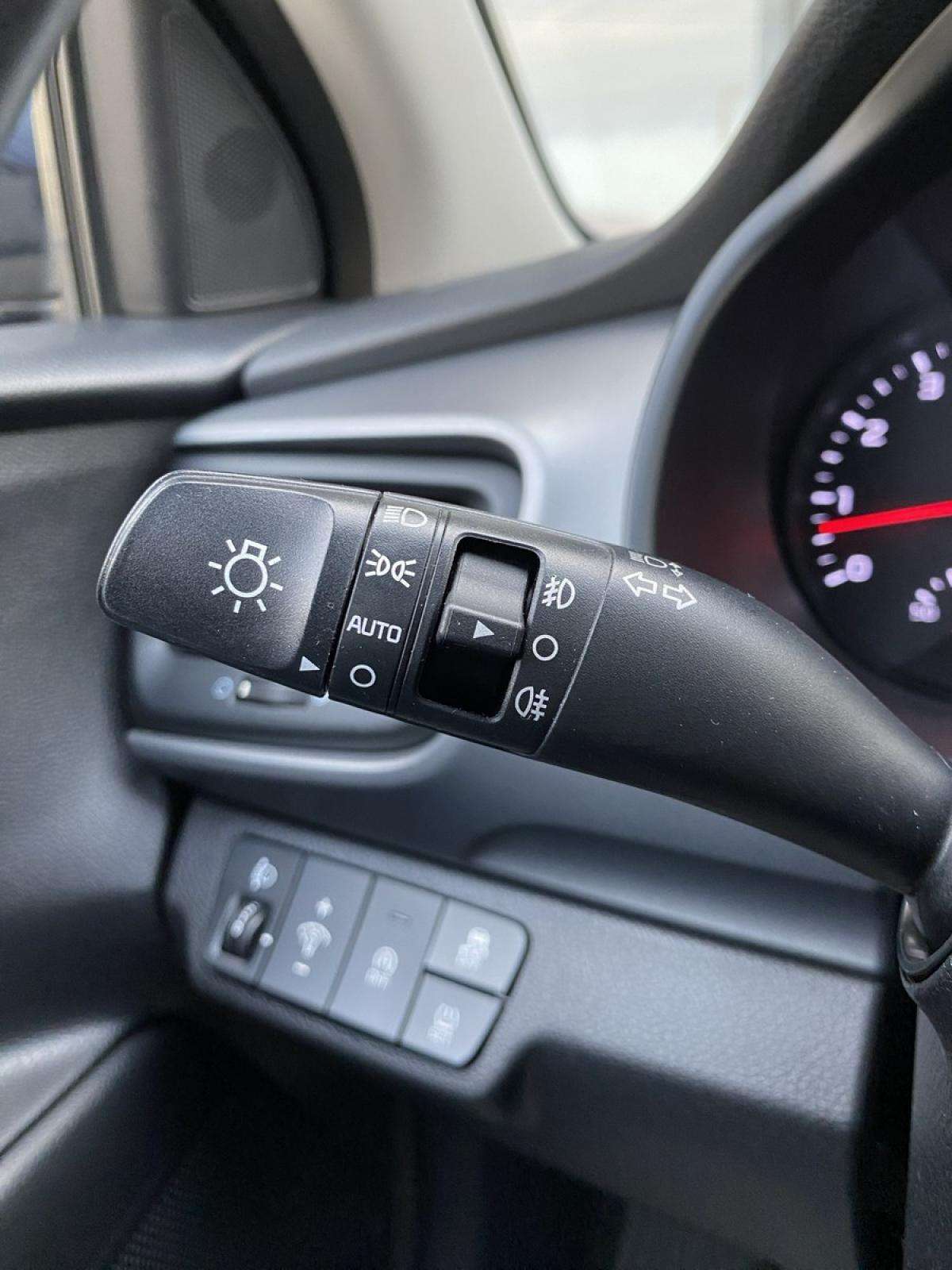 kia-stonic-2022-gasolina-1197cc