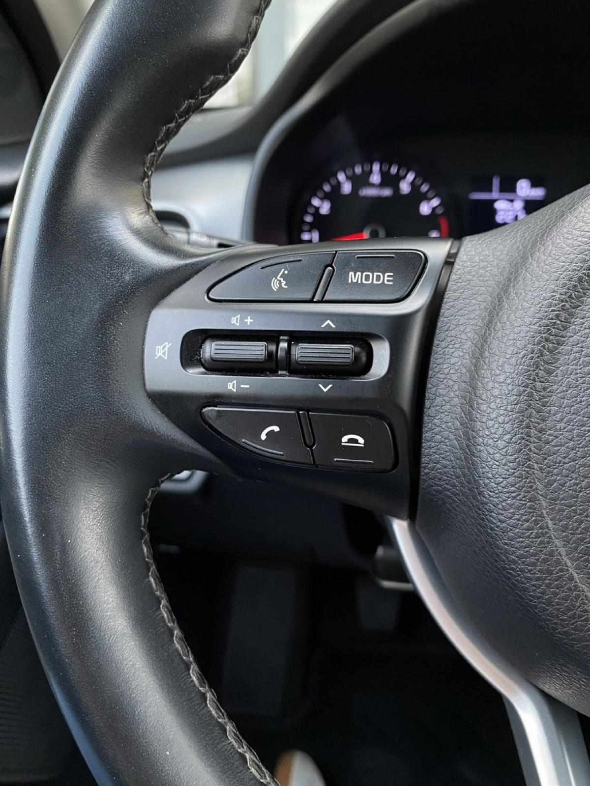 kia-stonic-2022-gasolina-1197cc