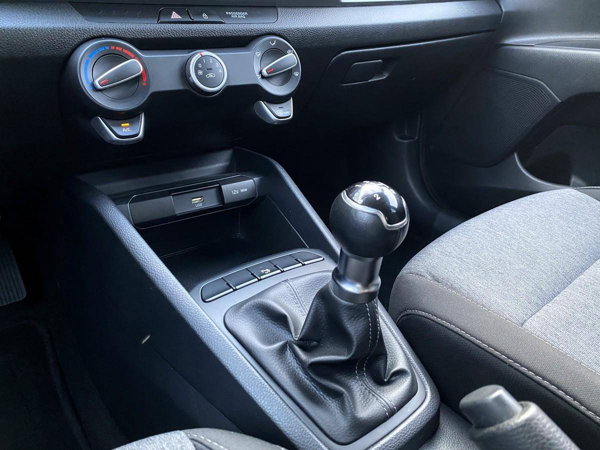 kia-stonic-2022-gasolina-1197cc