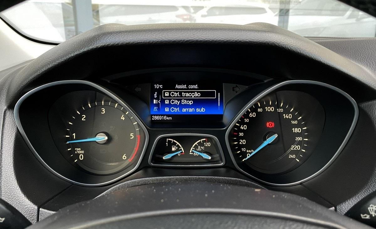 ford-focus-sw-2017-diesel-1499cc