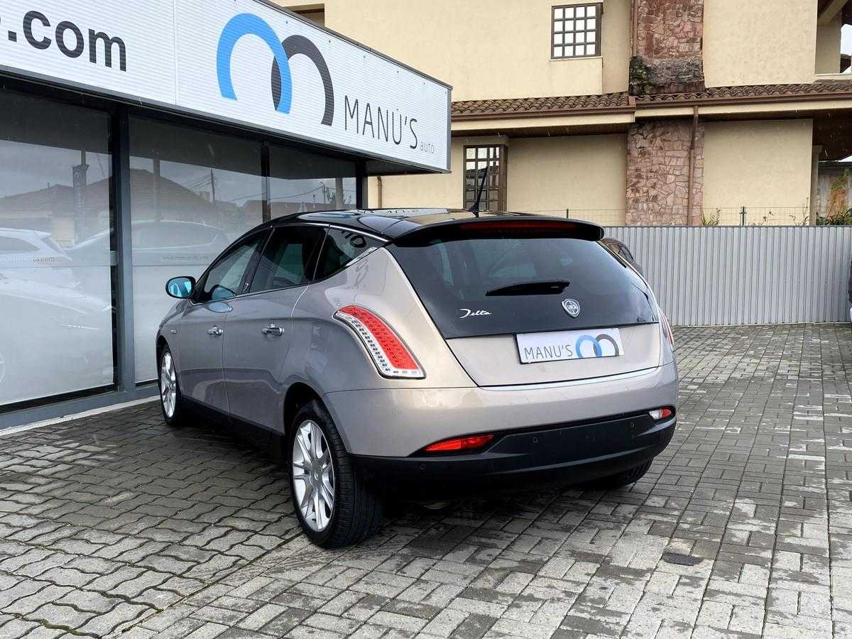 lancia-delta-2009-diesel-1598cc