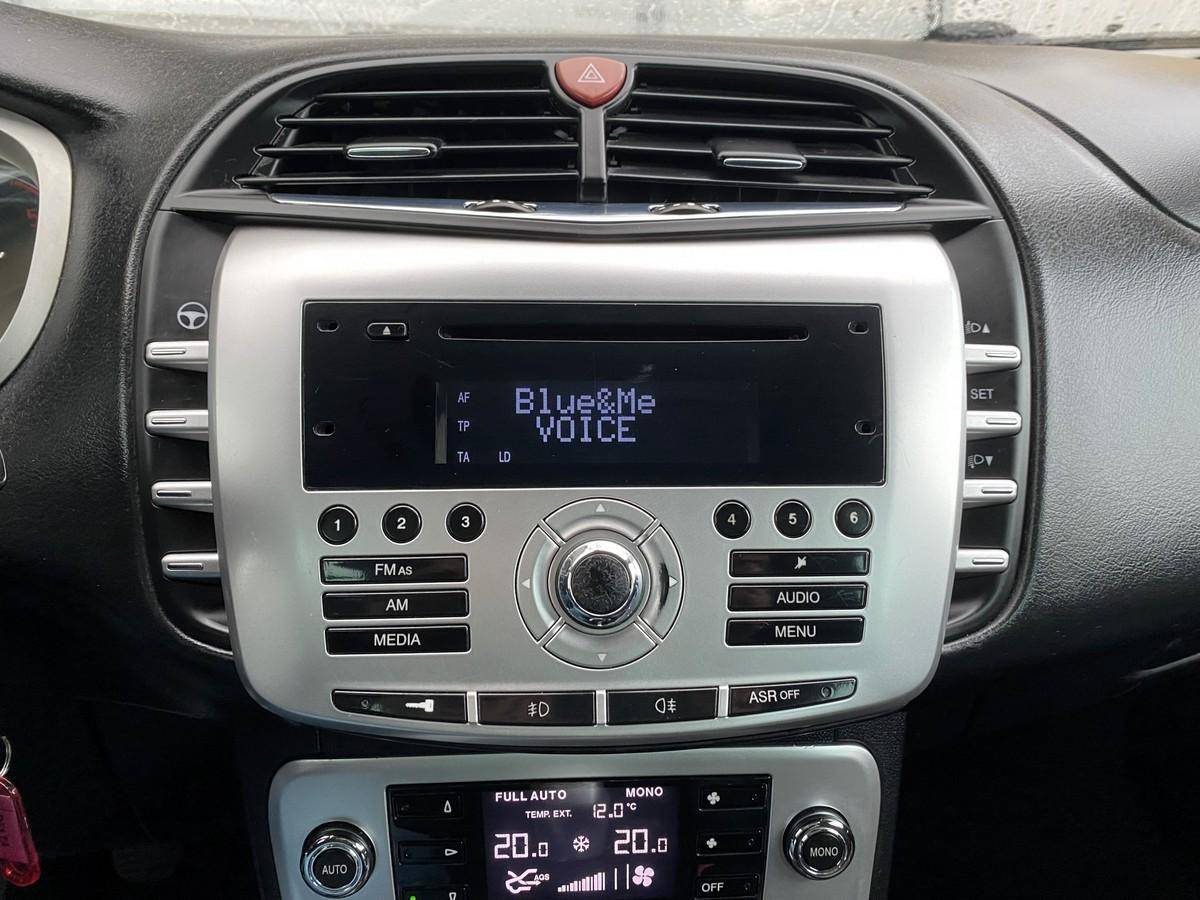 lancia-delta-2009-diesel-1598cc