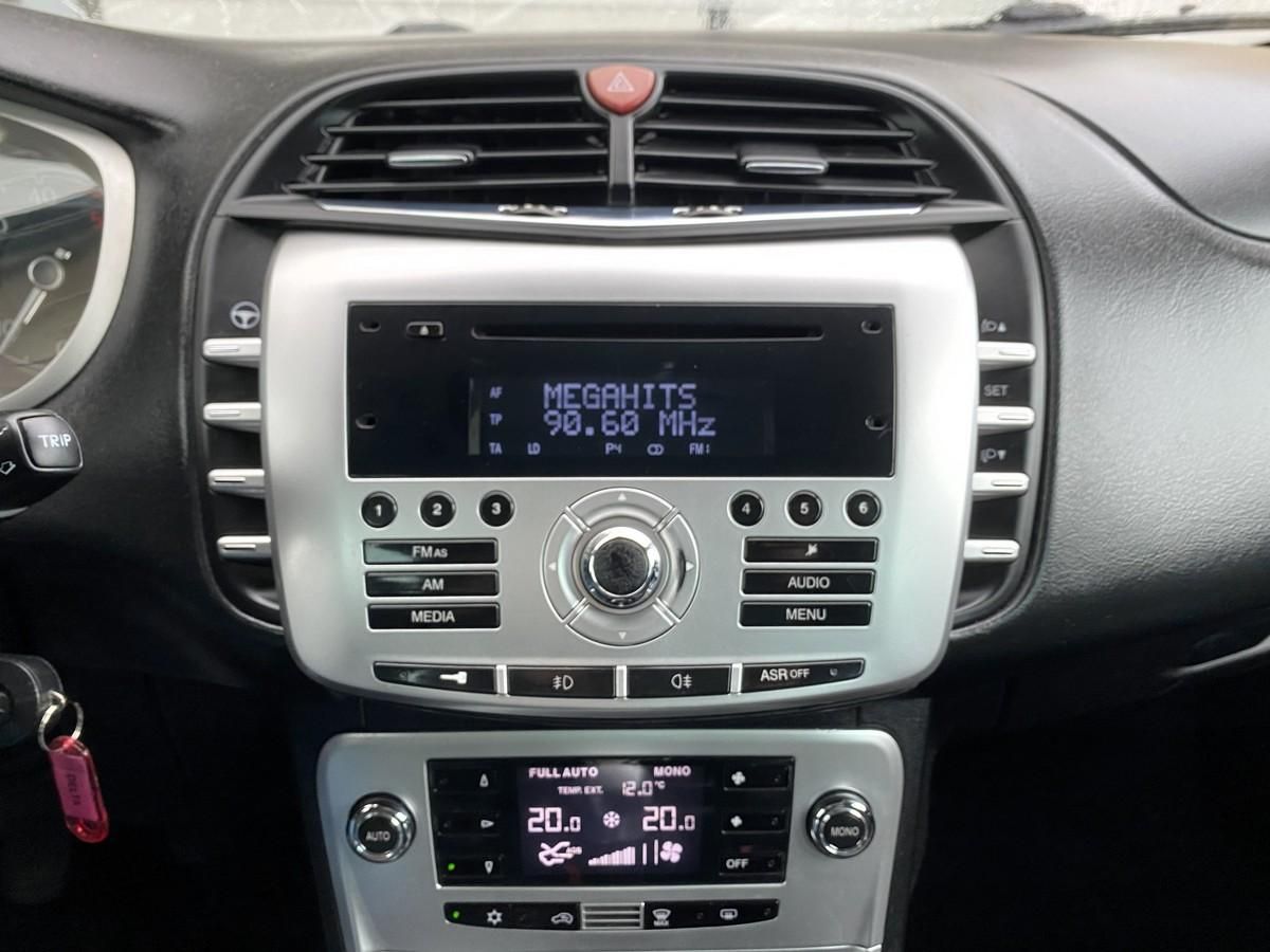 lancia-delta-2009-diesel-1598cc