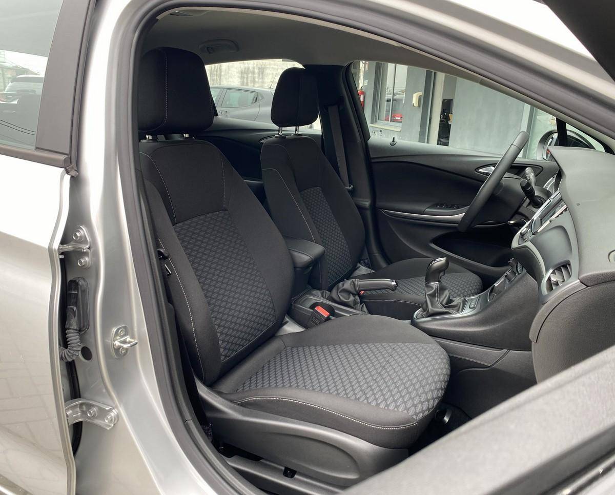 opel-astra-2021-diesel-1496cc