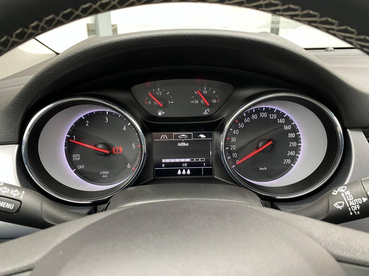 opel-astra-2021-diesel-1496cc
