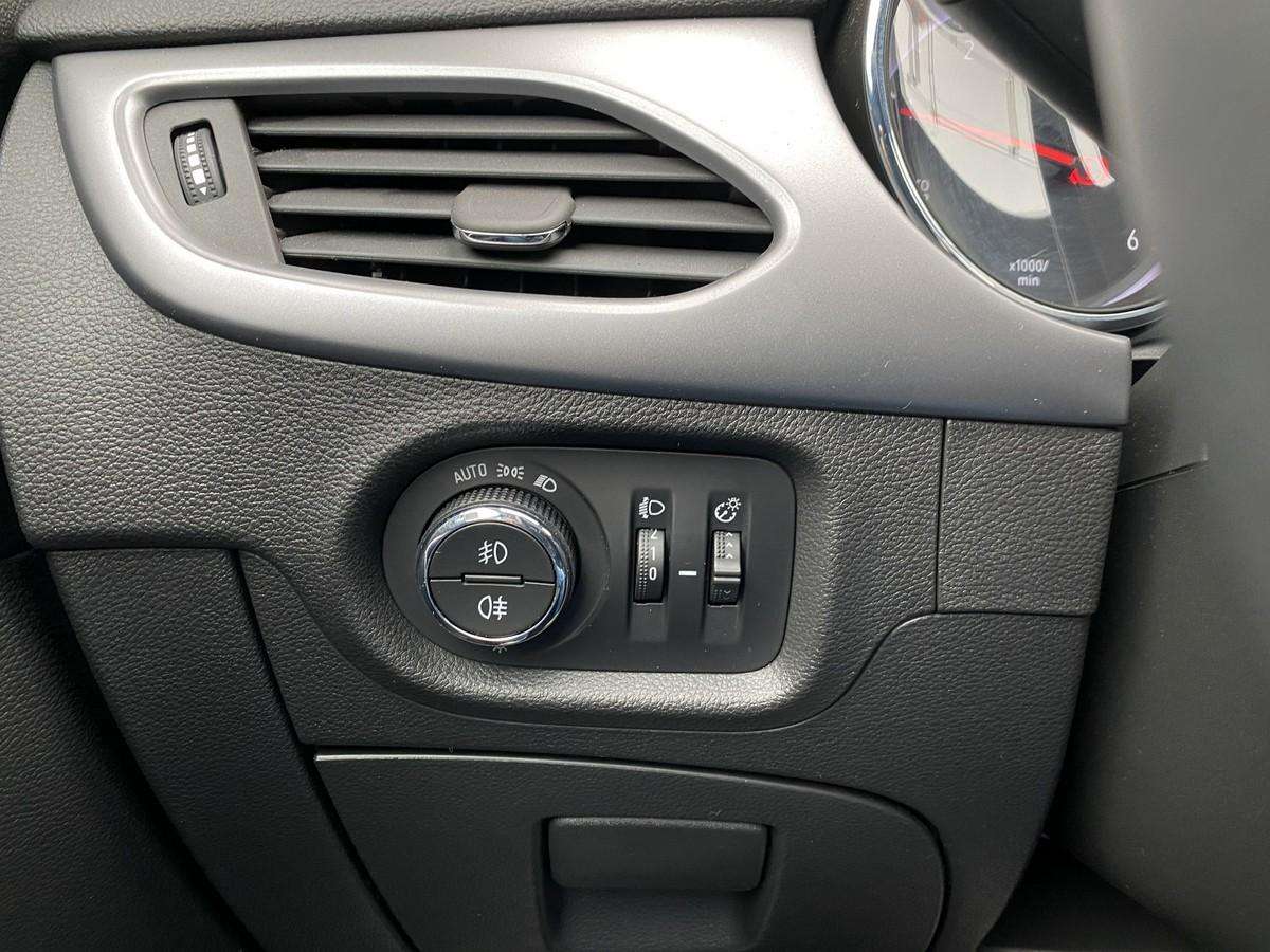 opel-astra-2021-diesel-1496cc