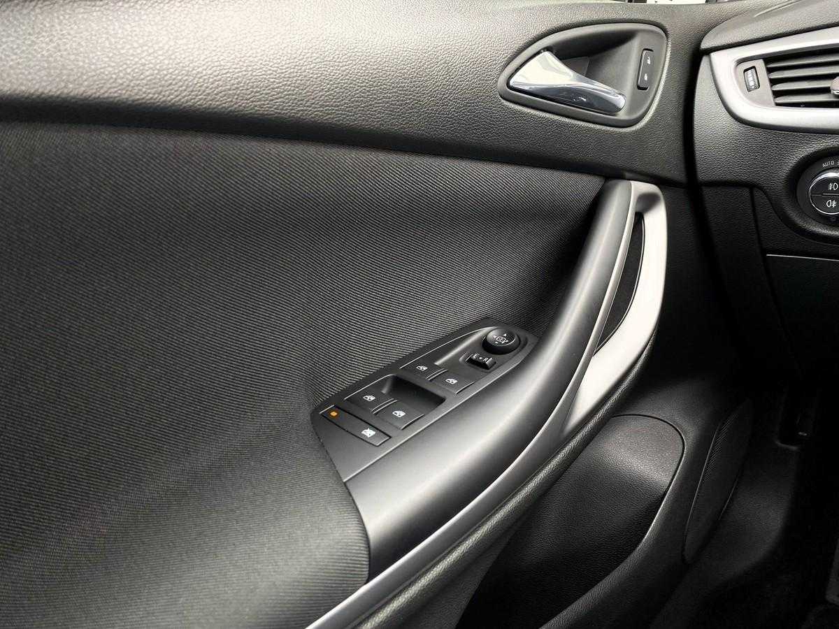 opel-astra-2021-diesel-1496cc