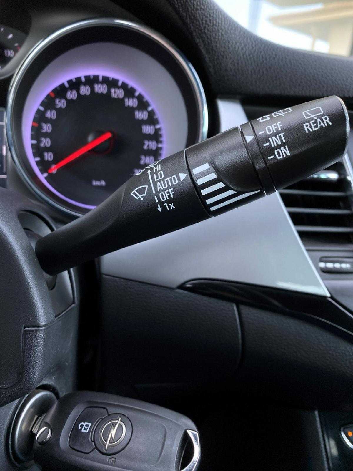 opel-astra-2020-diesel-1496cc