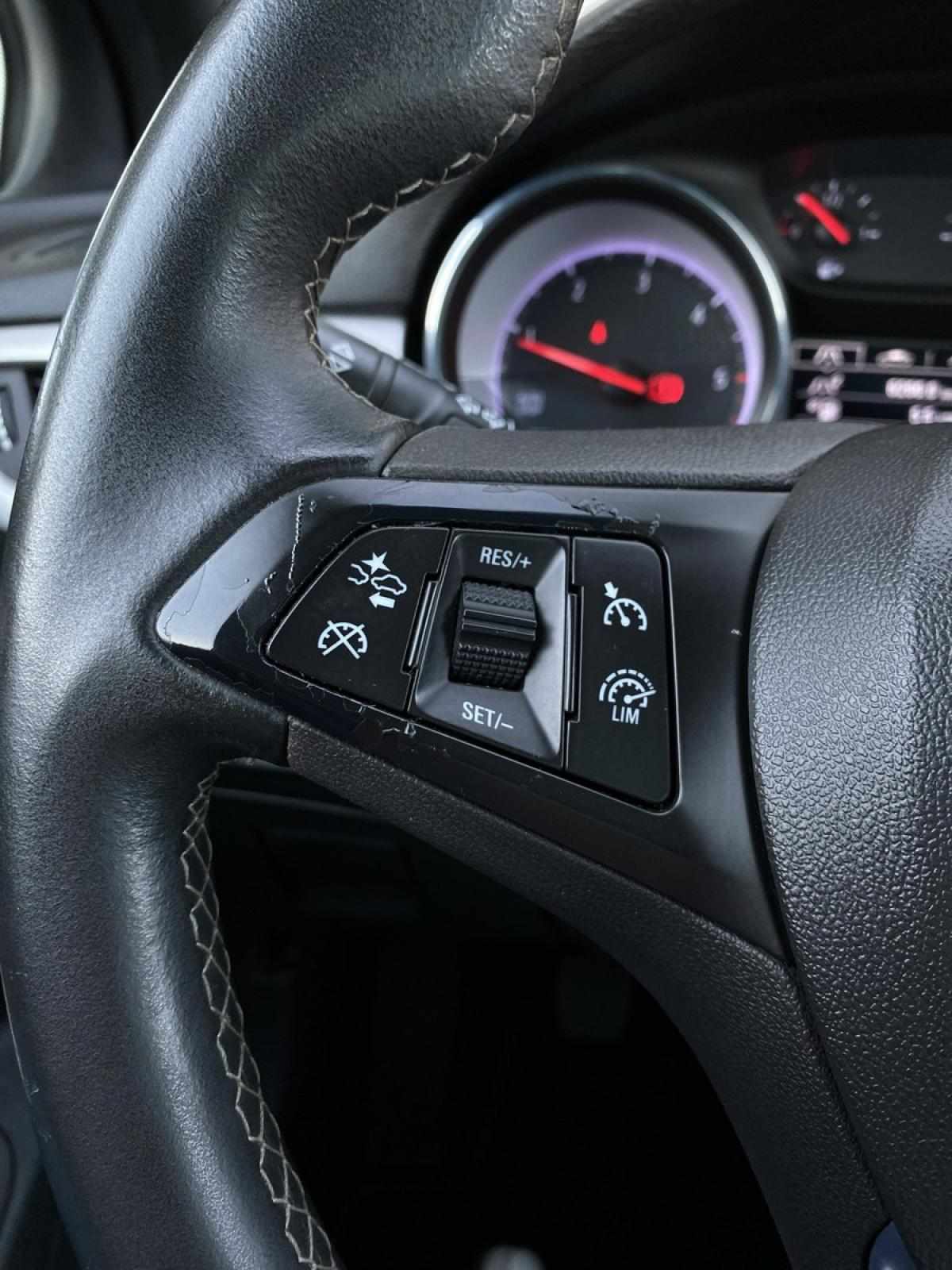 opel-astra-2020-diesel-1496cc