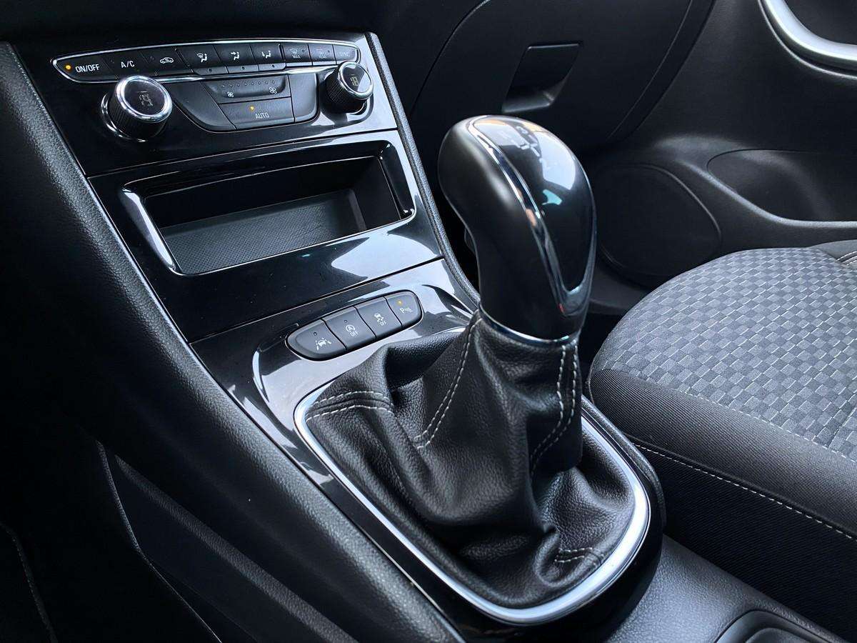 opel-astra-2020-diesel-1496cc