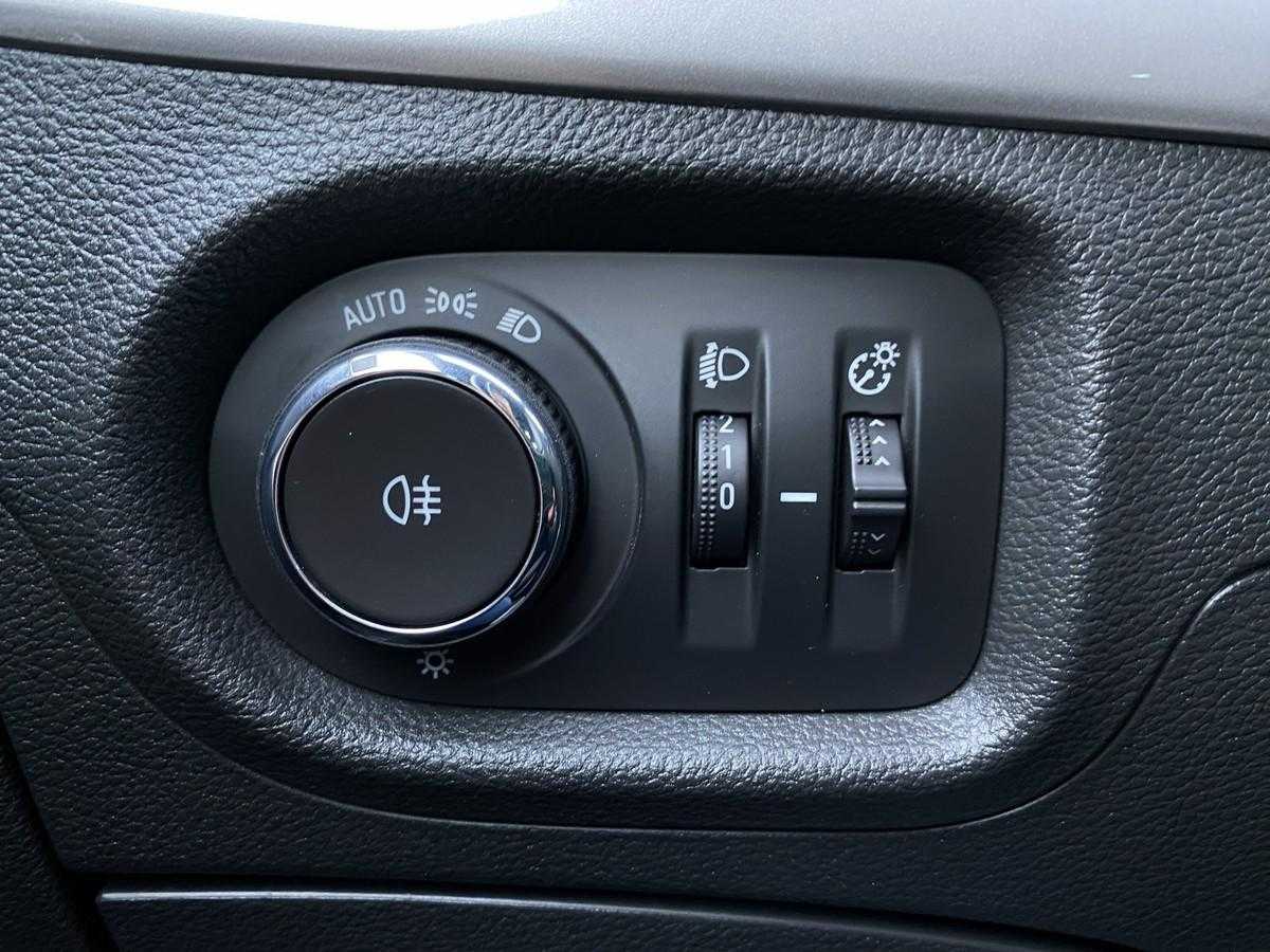 opel-astra-2020-diesel-1496cc