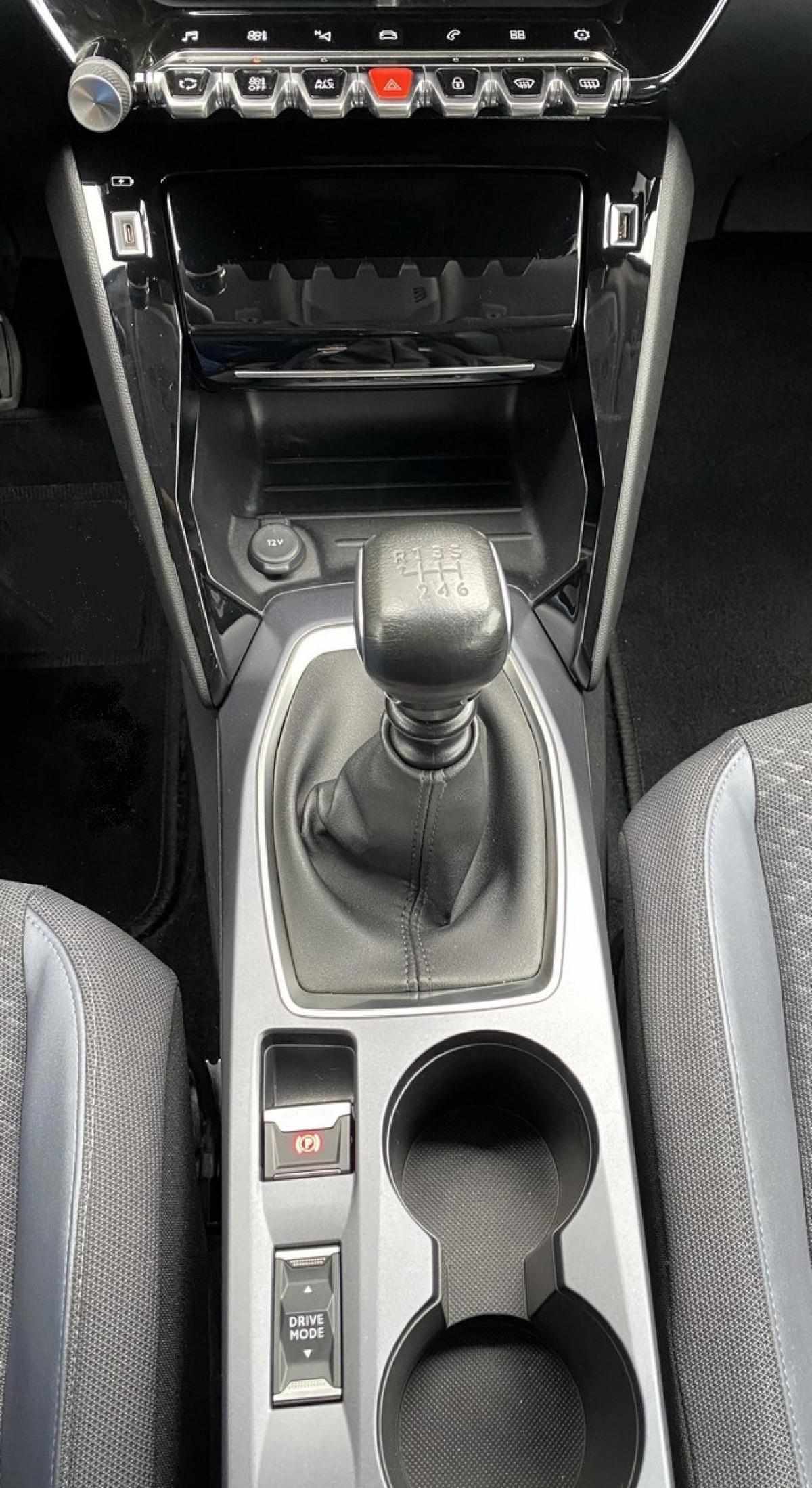 peugeot-2008-2020-diesel-1499cc