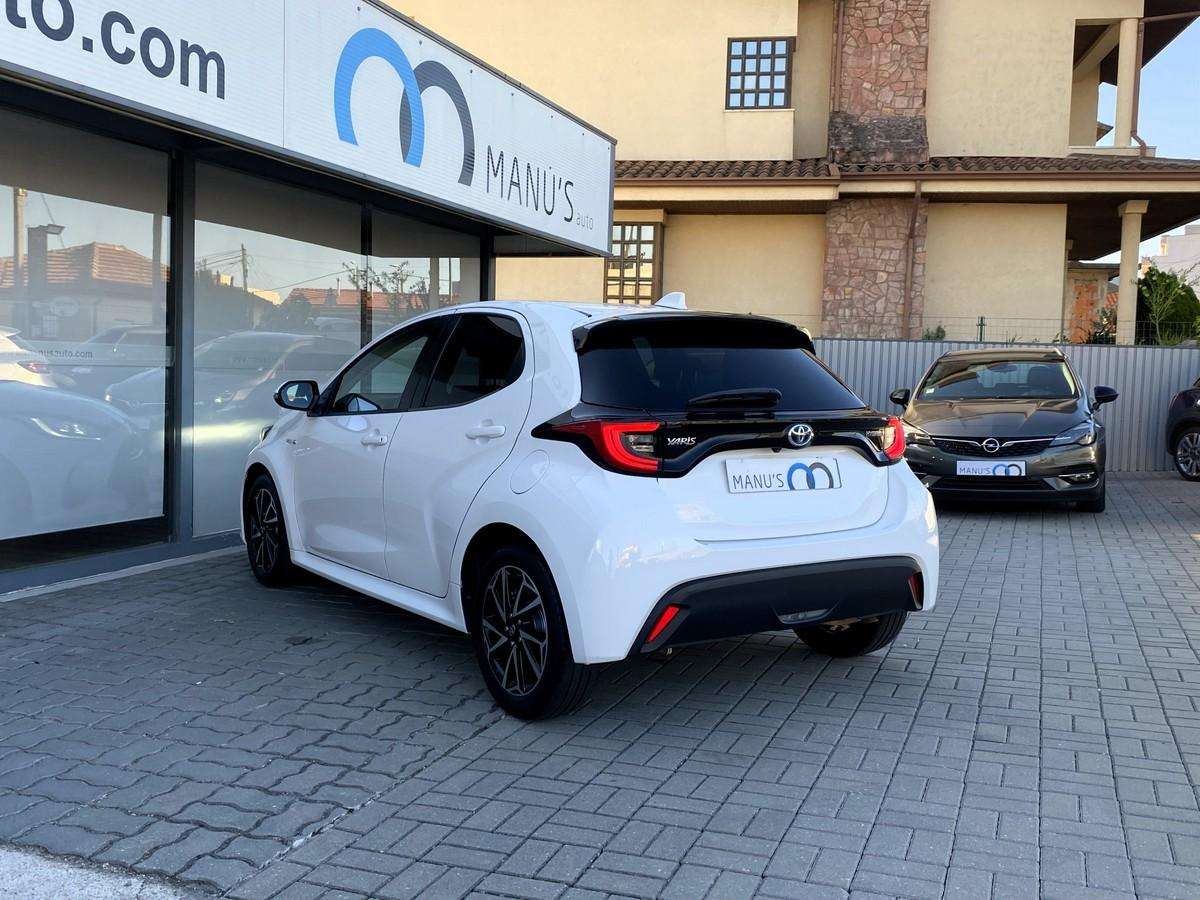 toyota-yaris-2021-hibrido-a-gasolina-1497cc