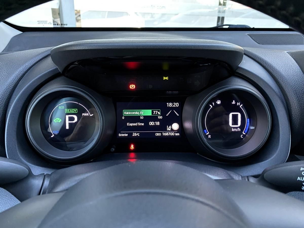 toyota-yaris-2021-hibrido-a-gasolina-1497cc
