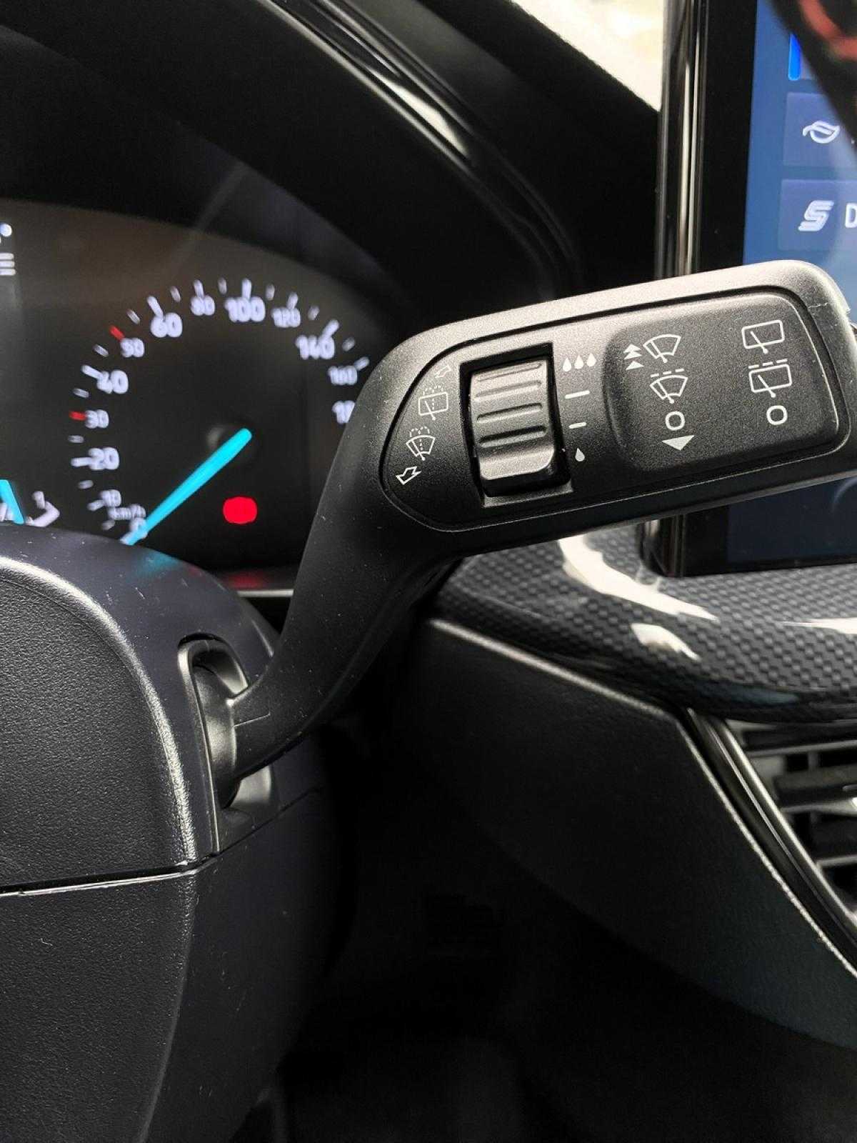 ford-focus-2023-gasolina-998cc