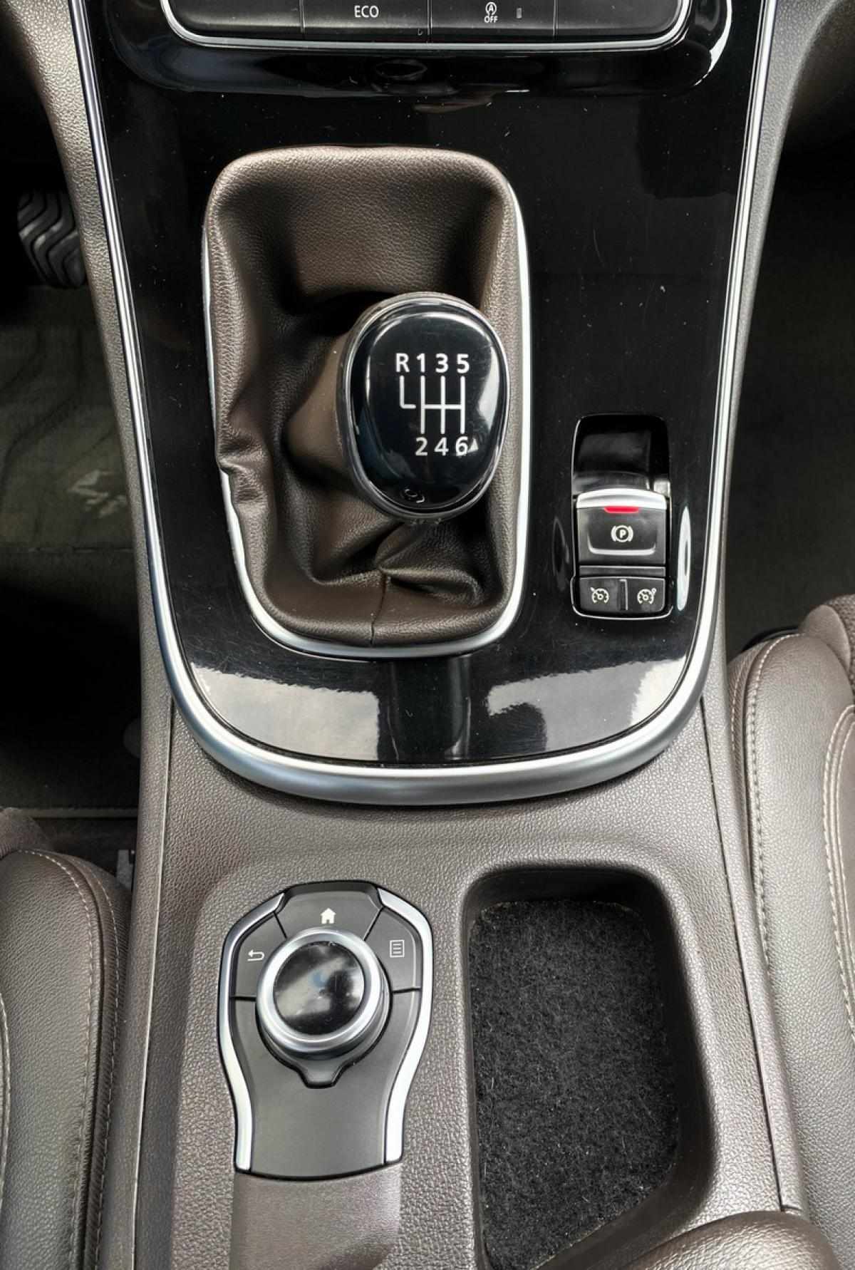 renault-espace-2018-diesel-1598cc