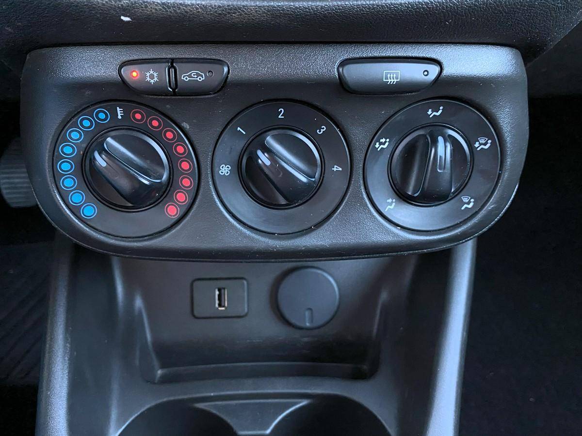 opel-corsa-van-2018-diesel-1242cc