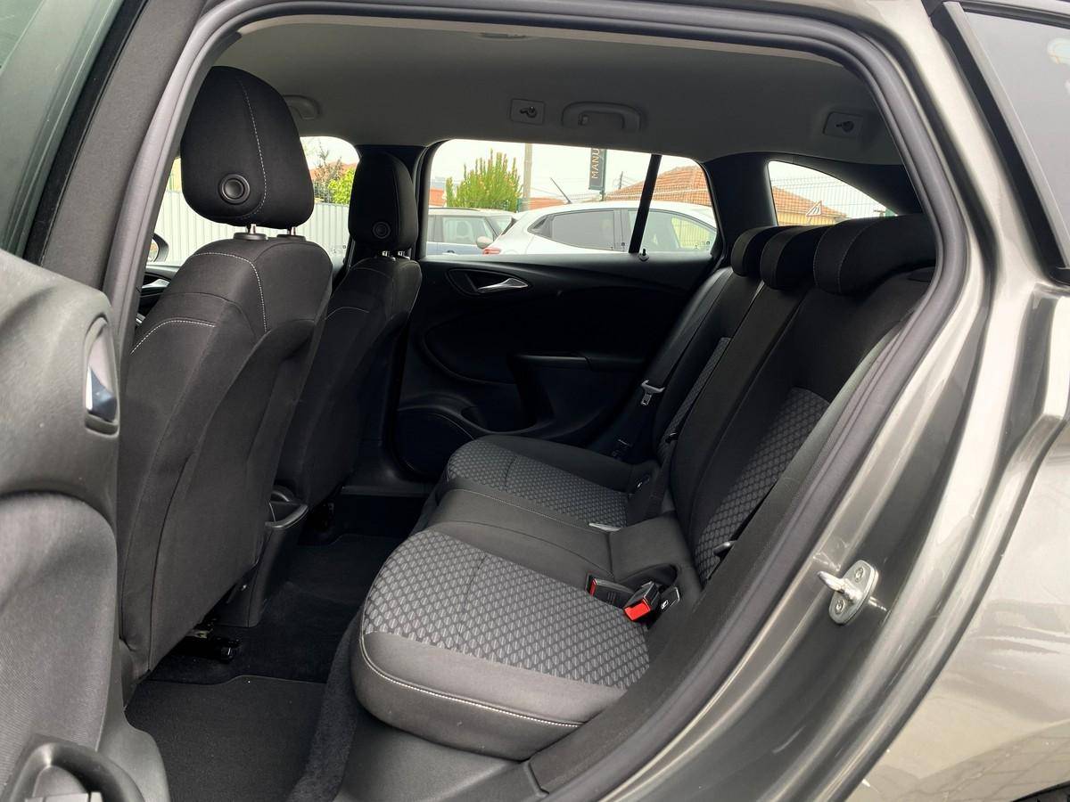opel-astra-sport-tourer-2022-diesel-1496cc