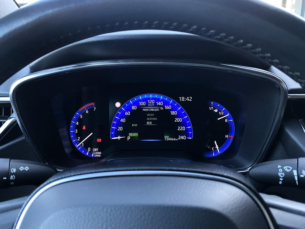 toyota-corolla-2021-hibrido-a-gasolina-1798cc