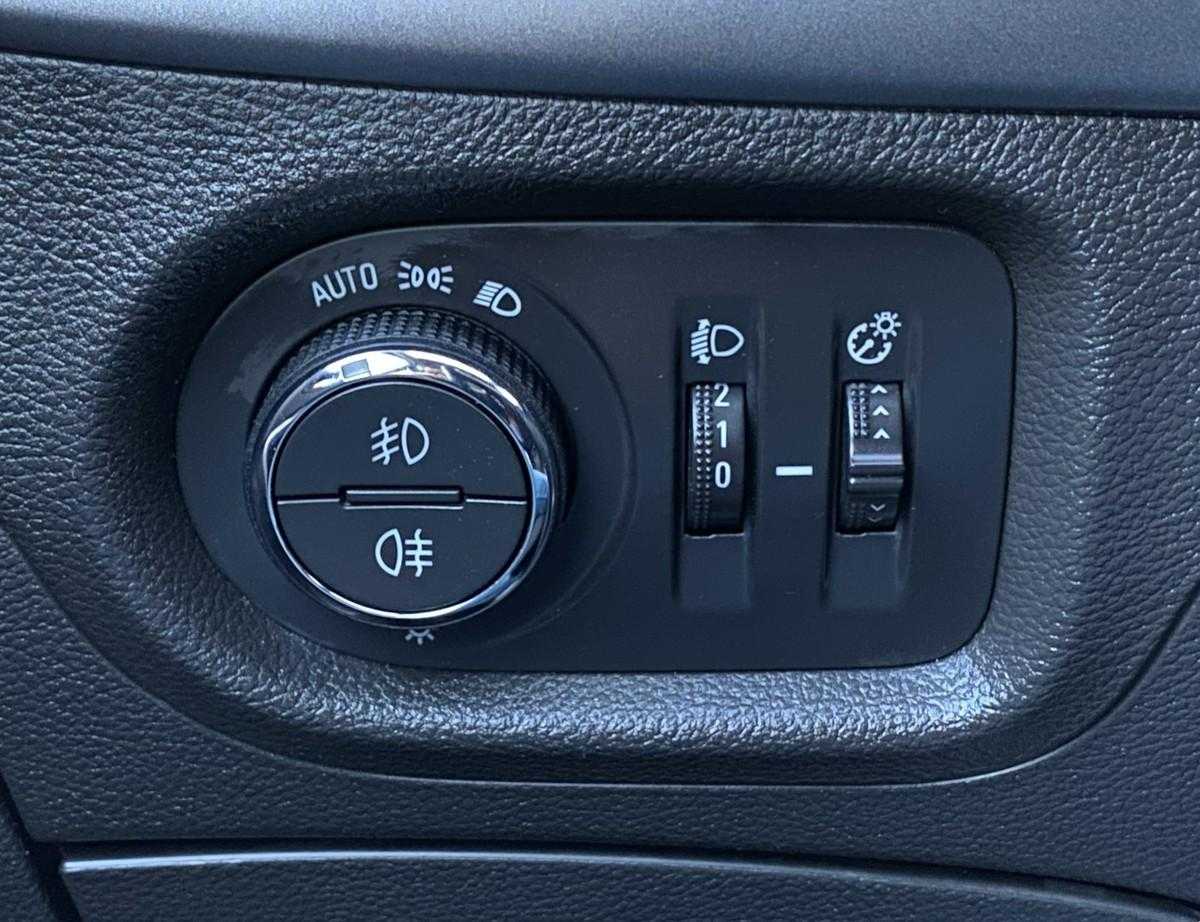 opel-astra-sport-tourer-2021-diesel-1496cc
